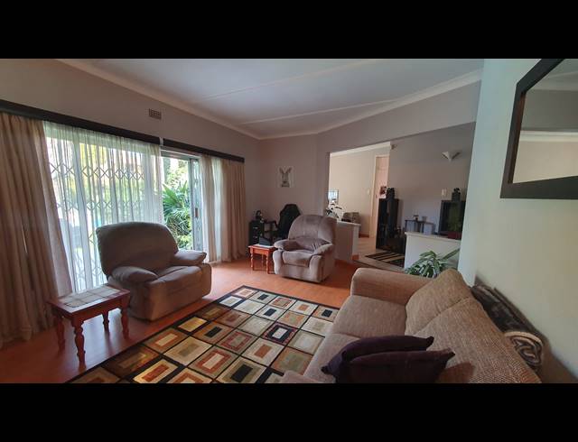 3 BEDROOM FREEHOLD FOR SALE IN RANDHART